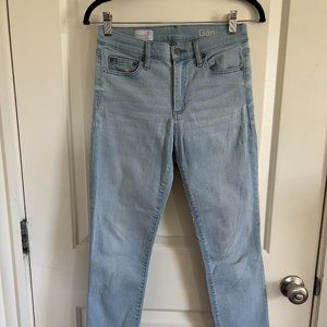 Gap Resolution Slim Straight High Rise Jeans in Light Wash